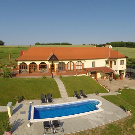 Villa Teleki Bagian luar foto