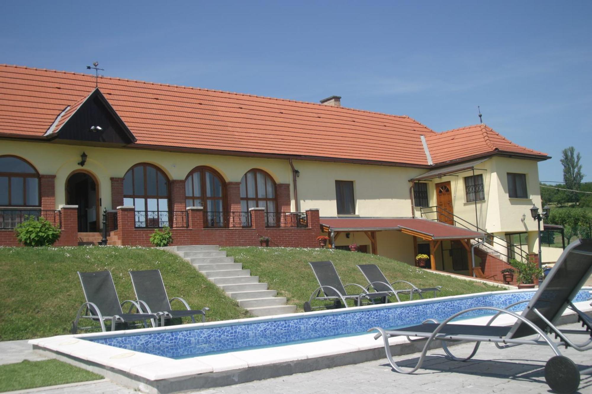 Villa Teleki Bagian luar foto