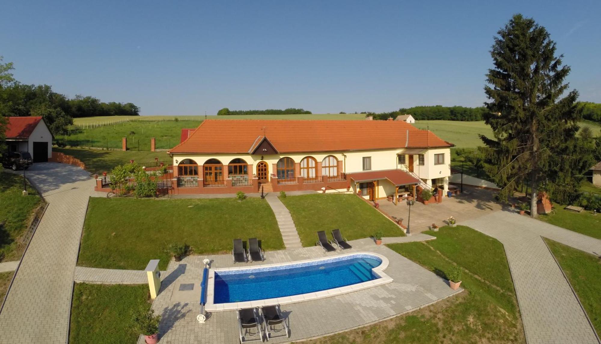 Villa Teleki Bagian luar foto