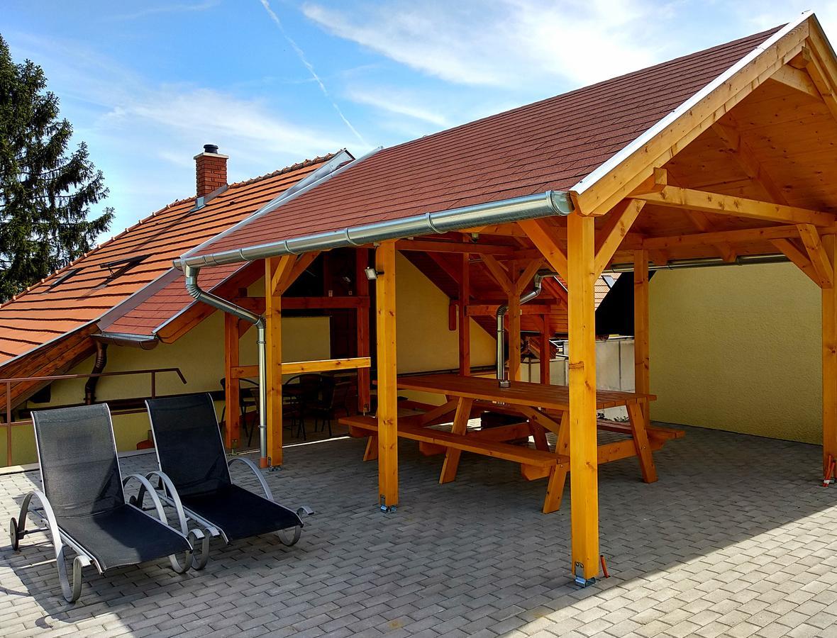 Villa Teleki Bagian luar foto